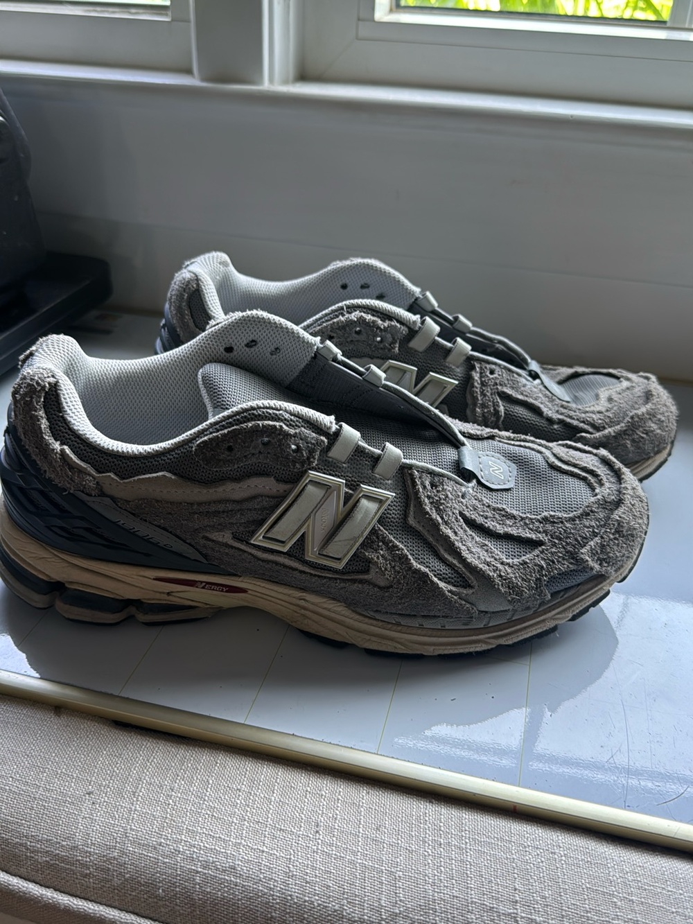 New Balance 1906D Mens Sneakers